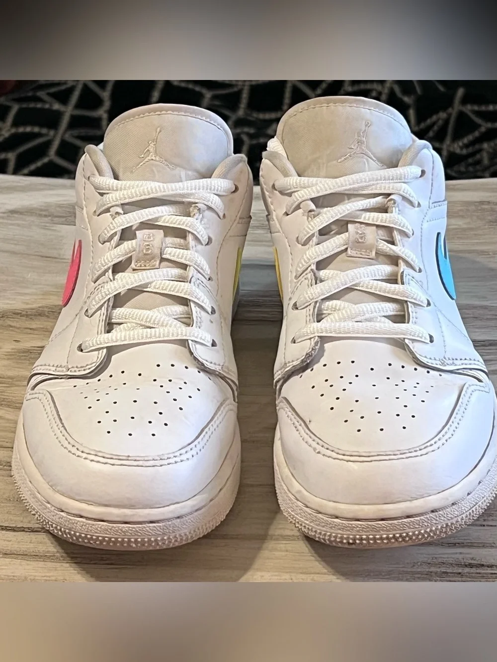Air Jordan 1 Low White Neon Multicolor Swoosh 5Y Women’s 6.5 CW7035-100